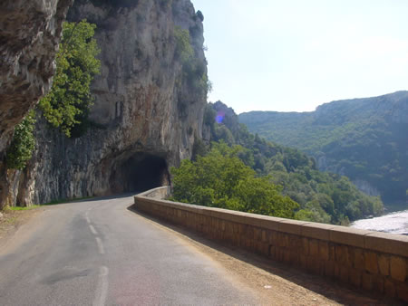 Vue_Ardeche_vers_vallon_1_10_2002_14